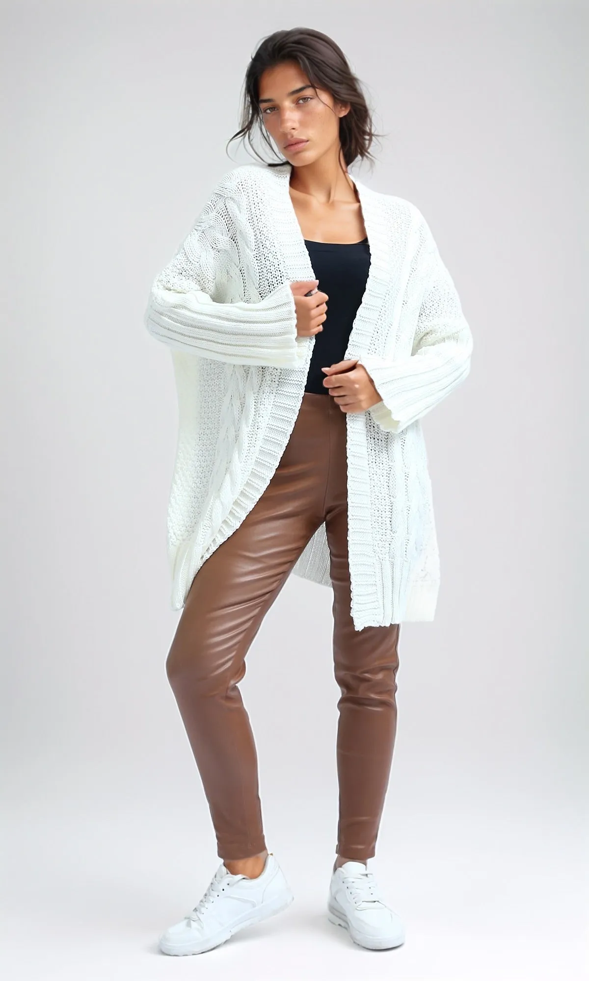 O192841 Long Sleeves Winter Knitted Cardigan - White