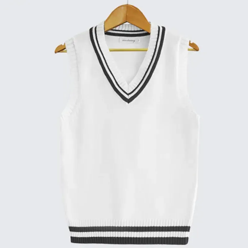Old Money Essential Knit Vest - Cross & Crown