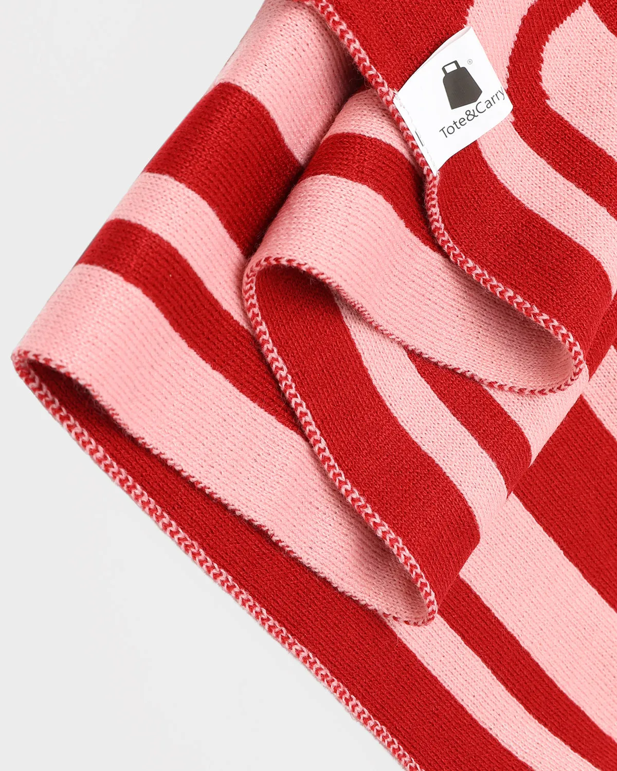 T&C Beanie Scarf Set in Pink
