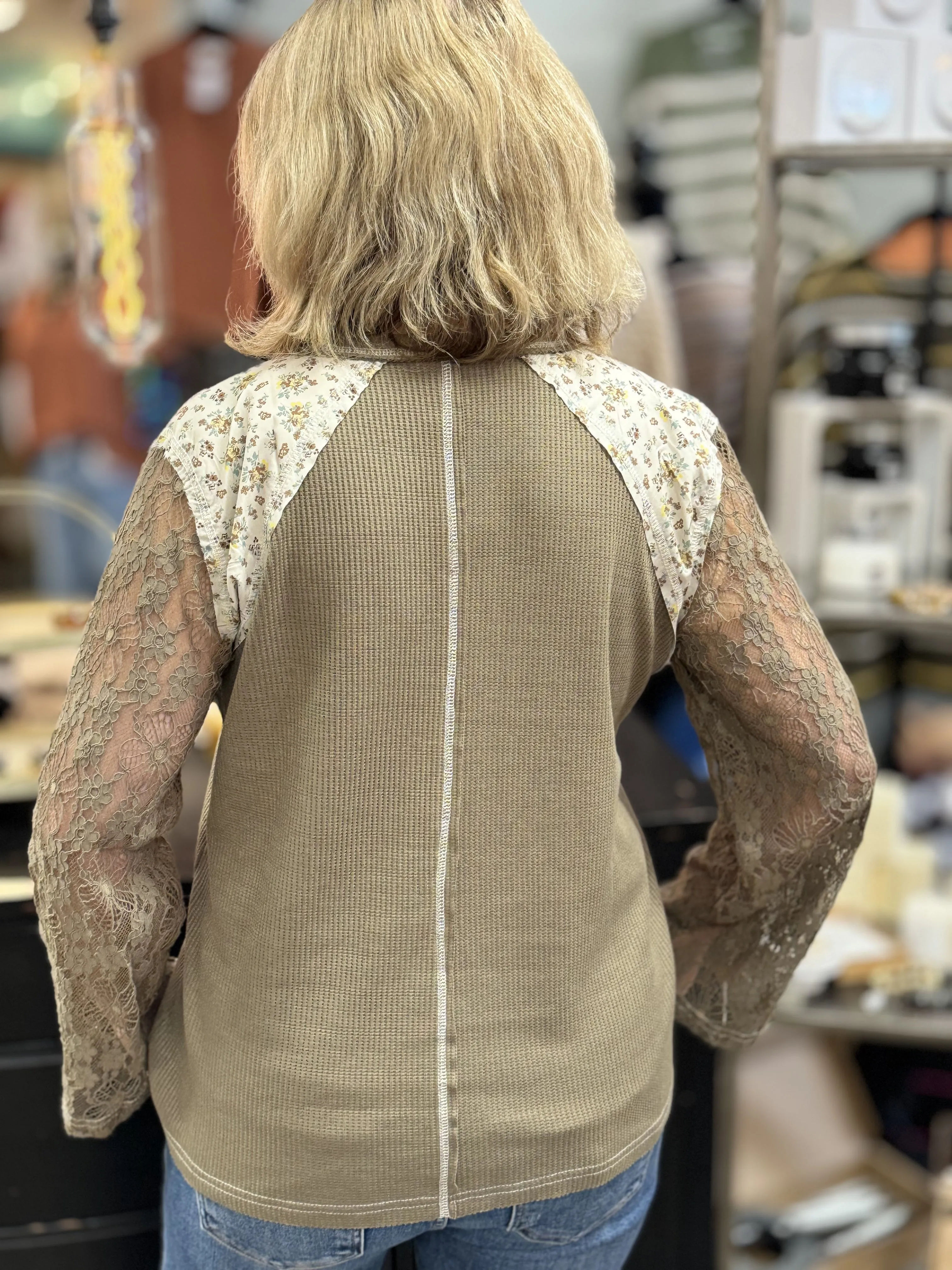 Tiffany Thermal Lace Flower Top